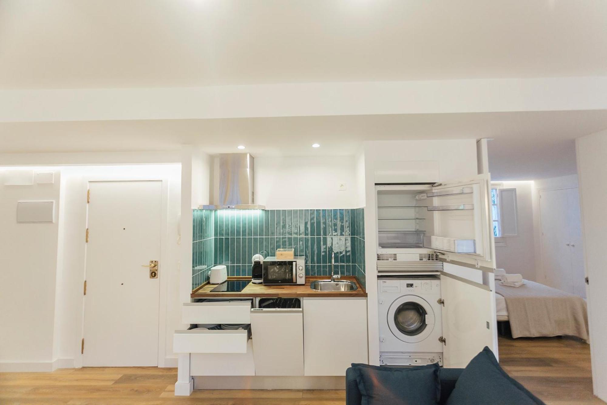 Decorated And Renovated- 2Bd 2Bth- Center Apartment Севиля Екстериор снимка