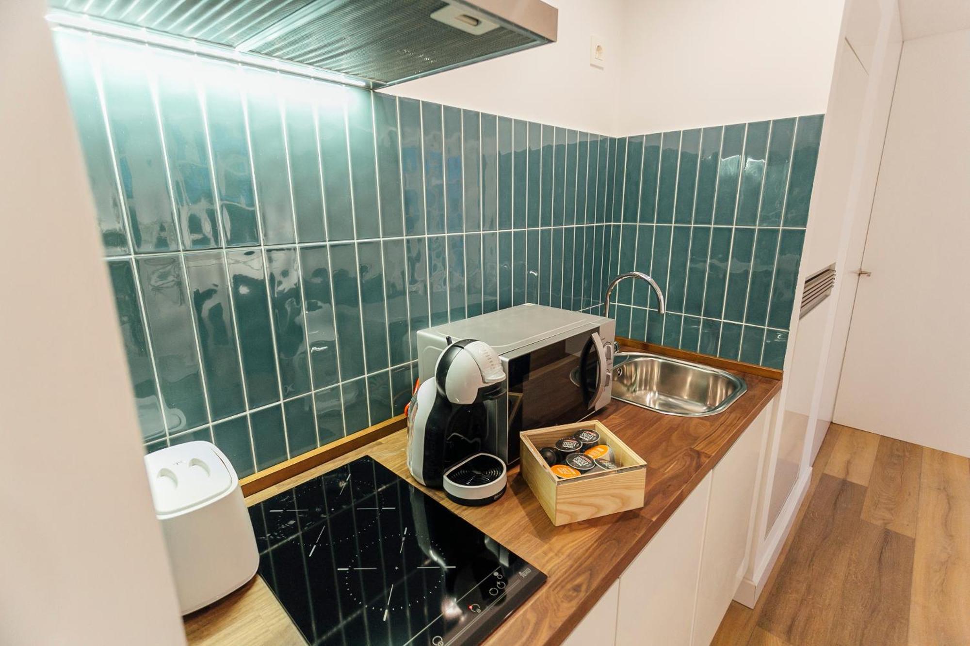 Decorated And Renovated- 2Bd 2Bth- Center Apartment Севиля Екстериор снимка